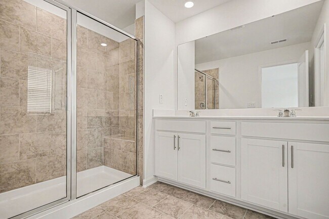 Building Photo - Brand-New Townhome Living in Raleigh!