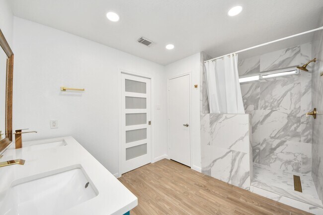 Building Photo - 3815 Pebble Garden Ln