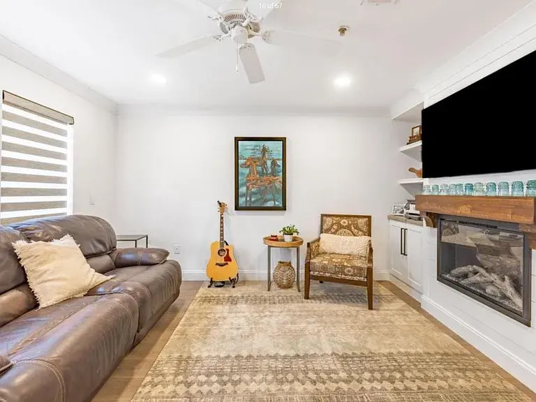 Building Photo - 30 Paddle Boat Ln