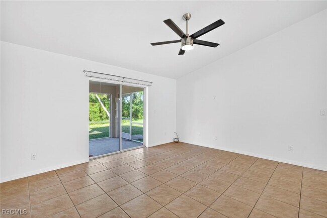 Building Photo - 710 Creuset Ave S