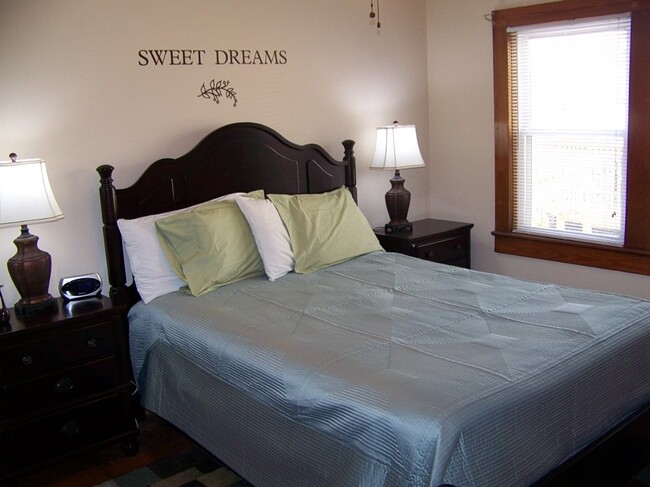 Building Photo - Furnished Two Bedrm, Brick Cottage in Mid-...
