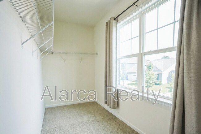 Building Photo - 12824 Hindcross Dr