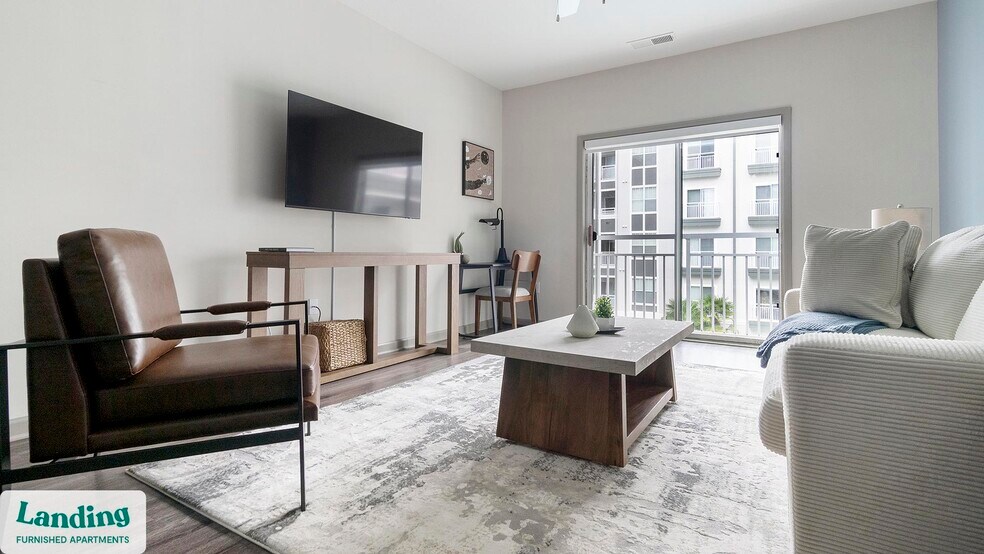 Building Photo - 900 E Six Forks Rd