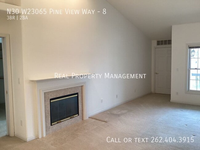 Building Photo - N30 W23065 Pine View Way-8