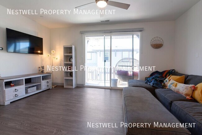 Building Photo - 4563 Mille Lacs Dr