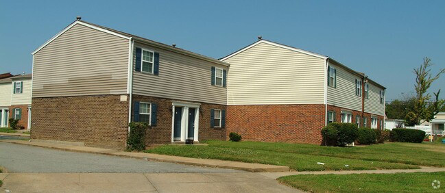 Building Photo - Bradford Manor Apartments