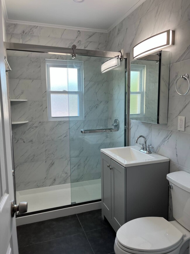 Building Photo - 93-04-93241 241st St