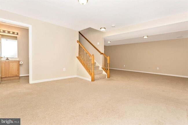 Building Photo - 2105 Twin Peaks Ct