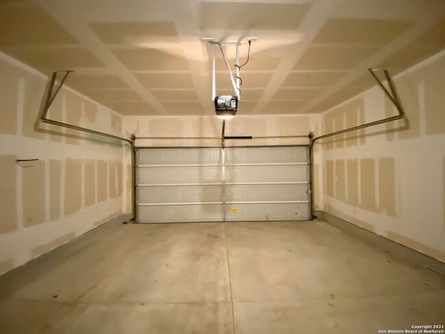 Building Photo - 491 Hunters Rnch E