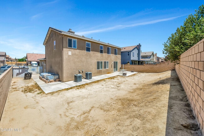Building Photo - 2252 Cypress St