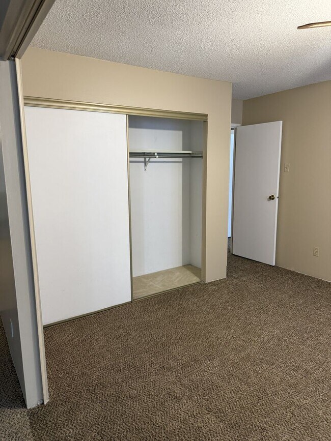 Building Photo - 13500_CORNELL