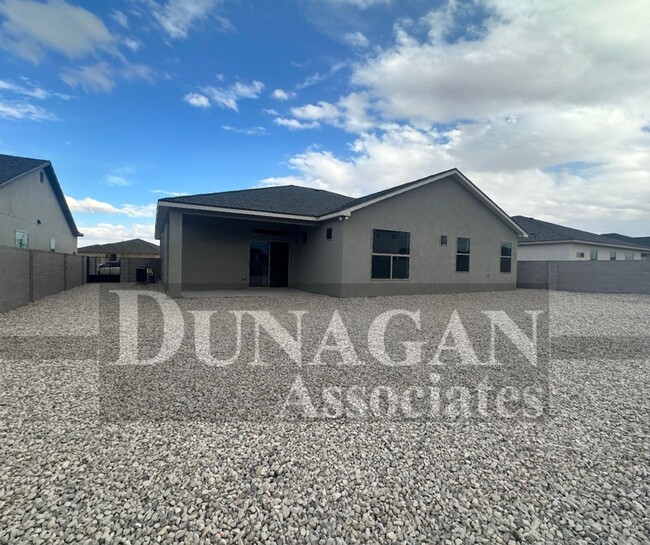 Building Photo - New Construction Home! 3 Bedroom 2 Bath, w...