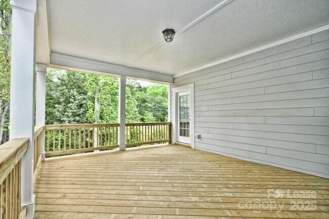 Building Photo - 18517 Boulder Rock Loop