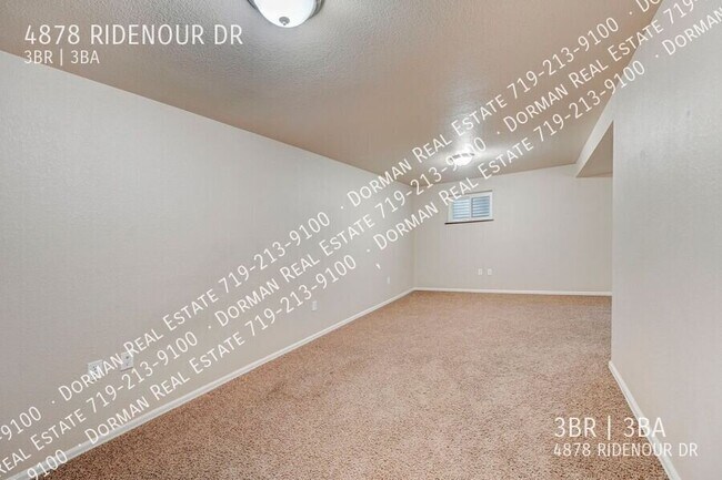 Building Photo - 4878 Ridenour Dr