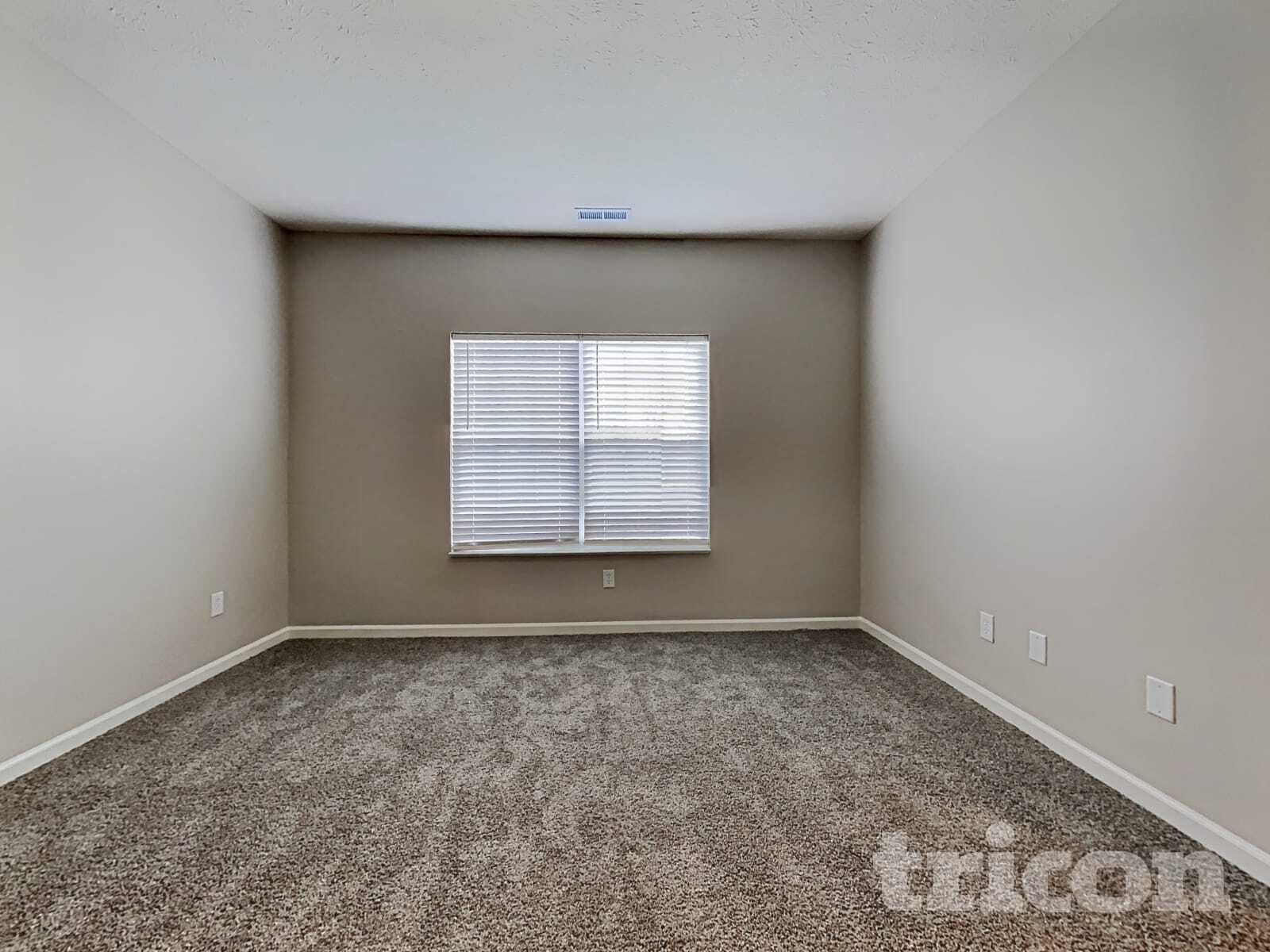 Building Photo - 675 Albermarle Dr