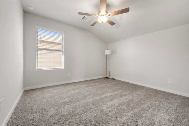 Building Photo - 18719 Chisholm Mdws Dr