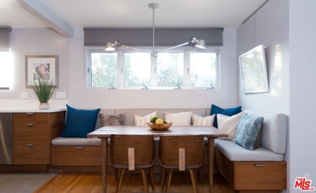 Building Photo - 1060 Nowita Pl