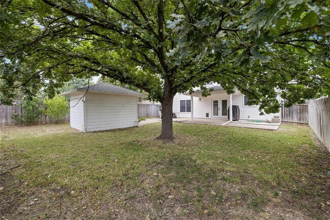 Building Photo - 3809 Haleys Way