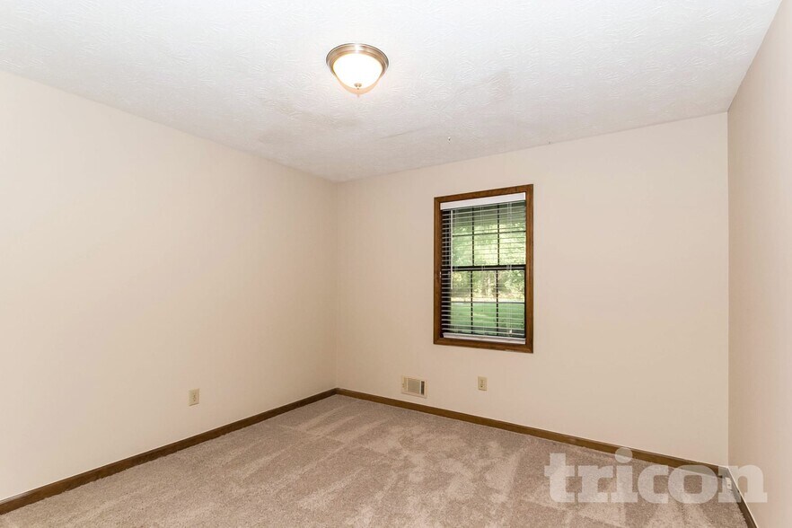 Building Photo - 110 Belair Trail
