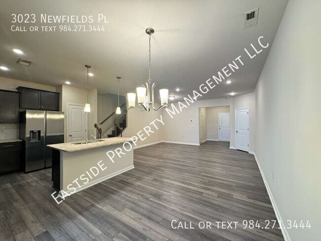 Building Photo - 3023 Newfields Pl