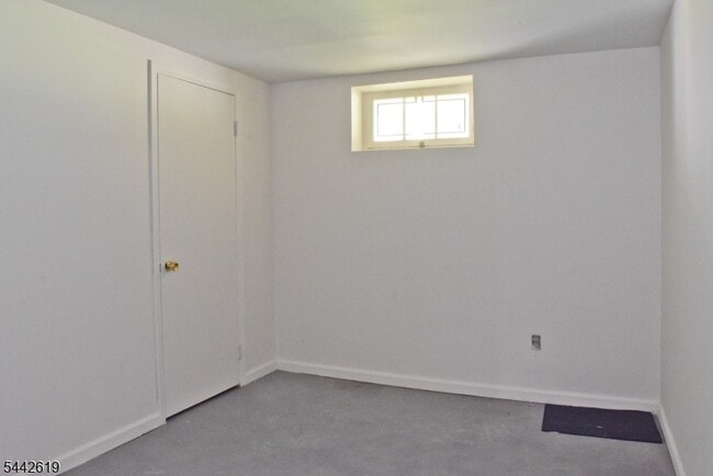 Building Photo - 149 Patriots Rd