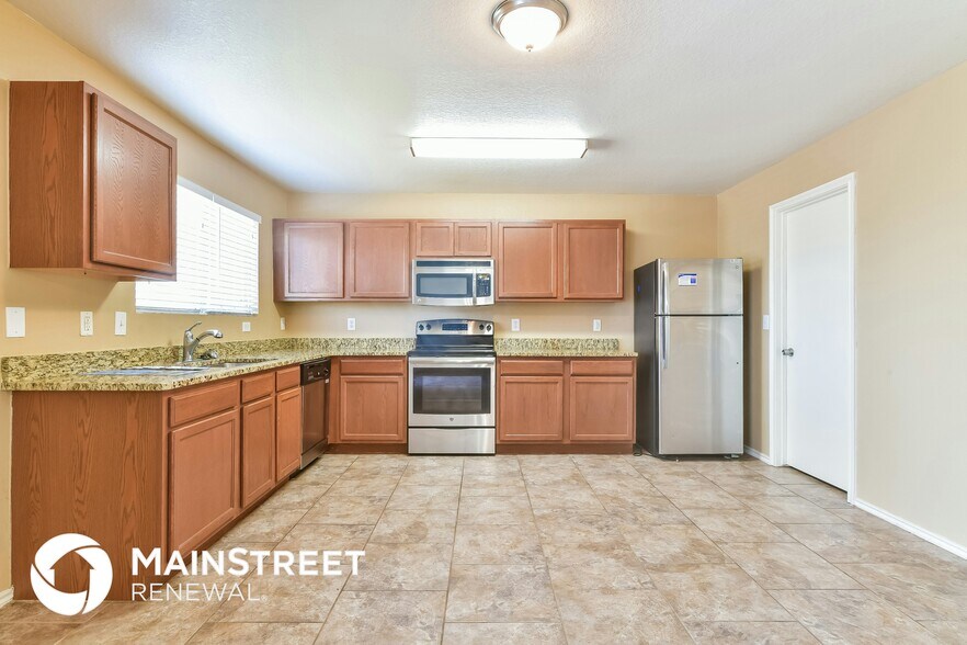 Building Photo - 4311 Stetson Park