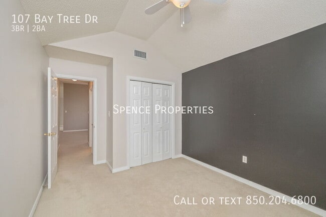 Building Photo - 107 Bay Tree Dr