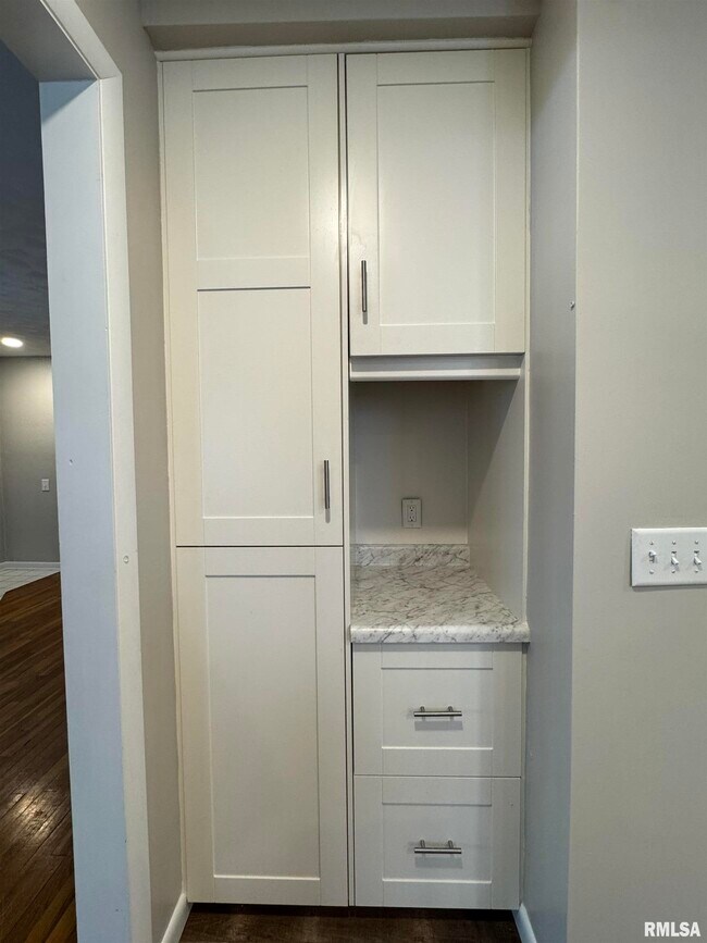 Building Photo - 3319 N Marquette St