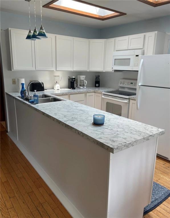 Building Photo - 56 Sand Hill Cove Rd