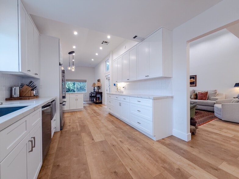 Building Photo - 5323 W Goldenwood Dr