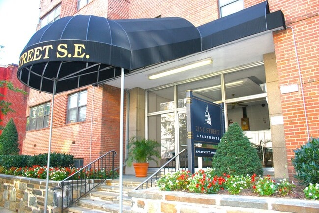 Primary Photo - 215 C Street Apartments