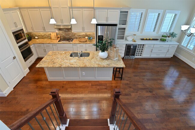 Building Photo - 11906 McNabb Ln