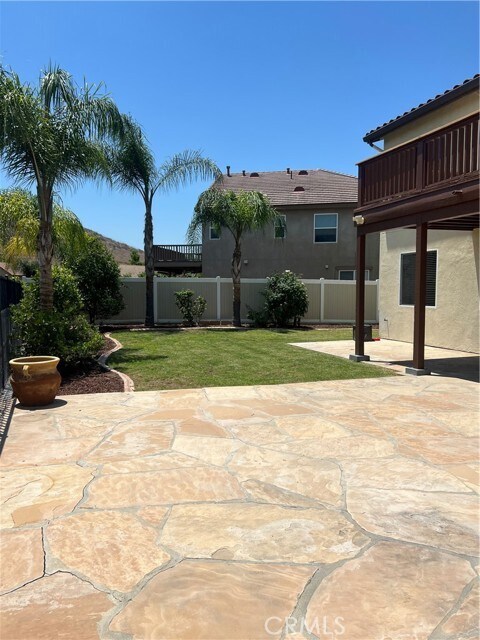 Building Photo - 12080 Scenic View Terrace