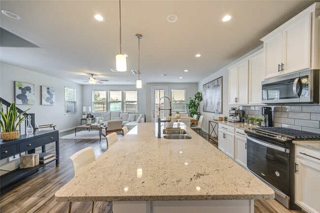 Building Photo - 4210 Peaceful Pines Ln