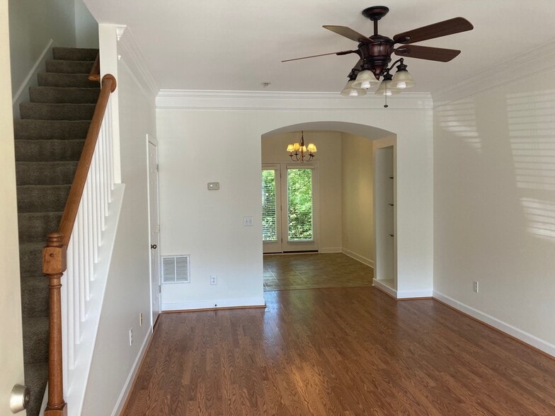 Large living space on first floor - 3535 Bell Rd