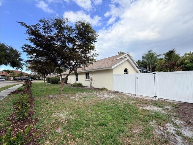 Building Photo - 8317 9th Ave Terrace NW