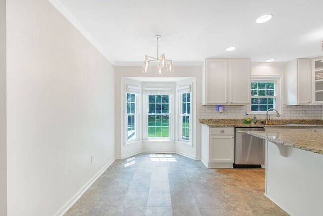 Building Photo - 94 Cleremont Dr