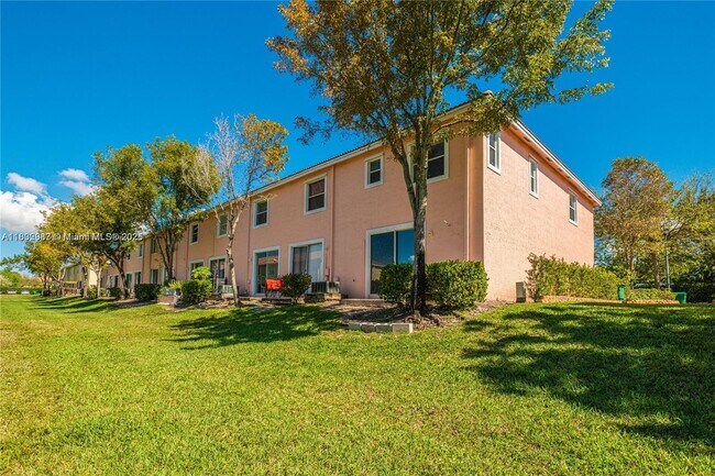 Building Photo - 6331 Landings Terrace