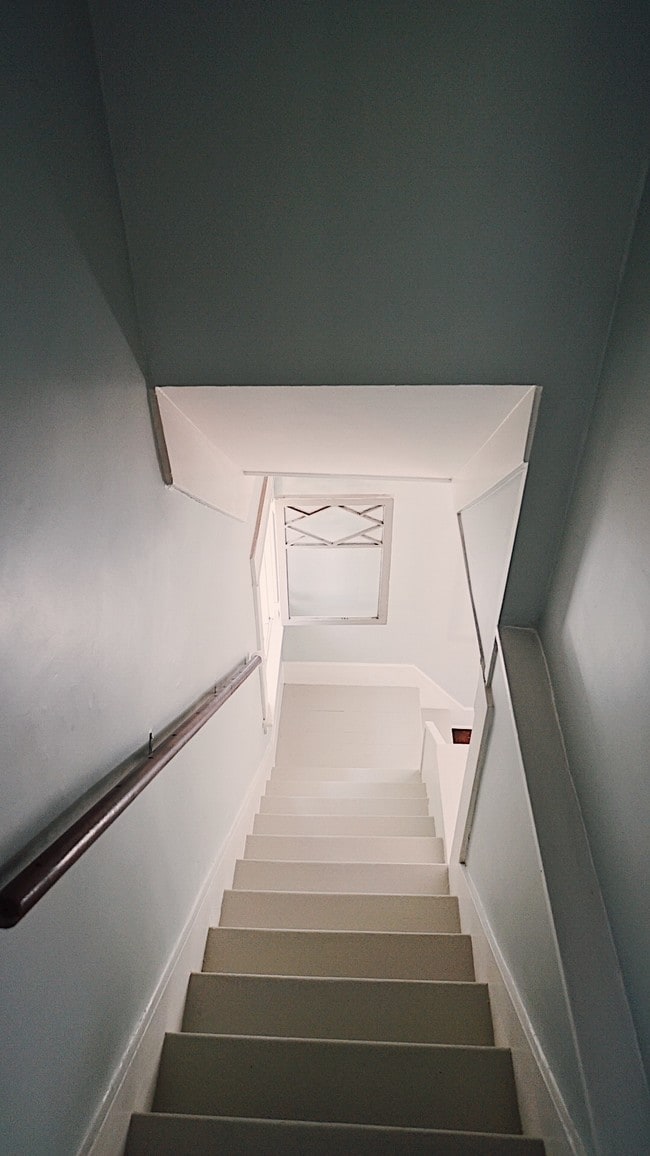 Building Photo - 1764 Rodney Dr