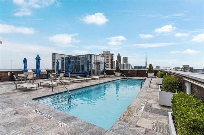 Building Photo - 1065 Peachtree St NE