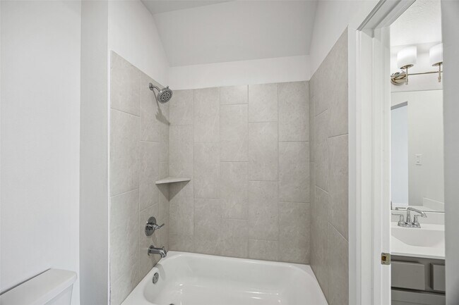 Building Photo - 29024 Red Lp Dr