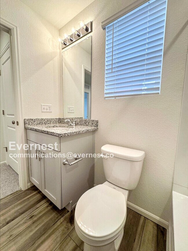 Building Photo - 3858 Riviera Ct