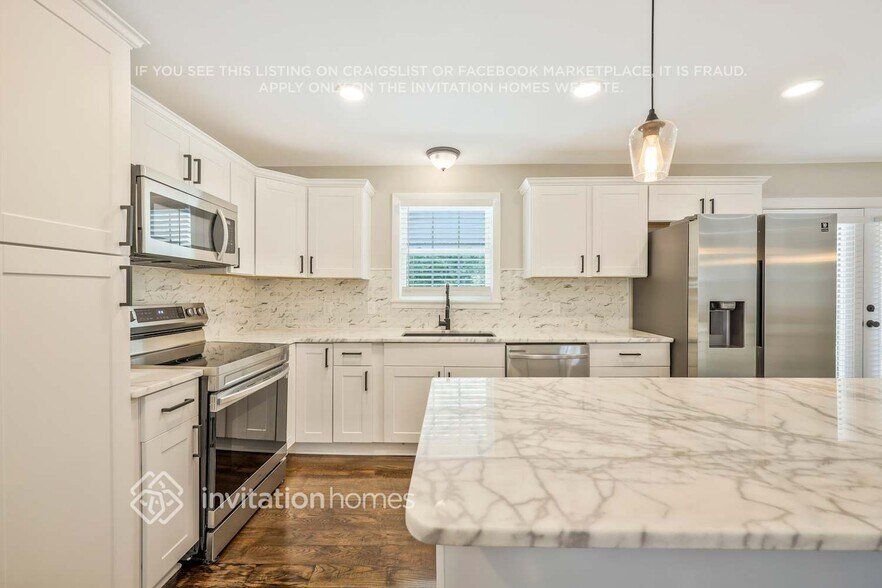 Building Photo - 5009 Suter Dr