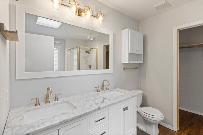 Building Photo - 8290 N Uplands Dr