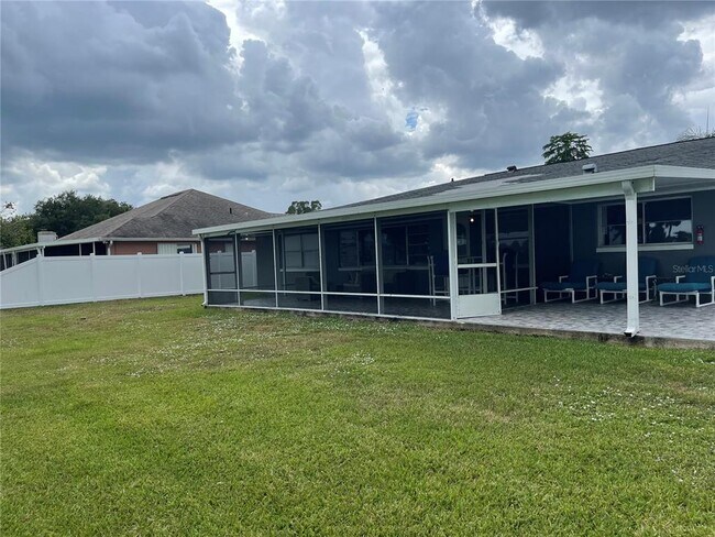 Building Photo - 2101 Palm Blvd