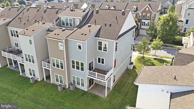 Building Photo - 9930 Erica Ln