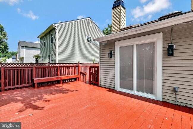 Building Photo - 6304 Juanita Ct