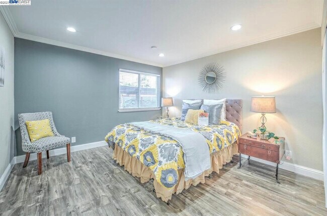 Building Photo - 47112 Warm Springs Blvd