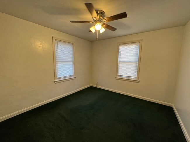 Building Photo - 133 16th St NE