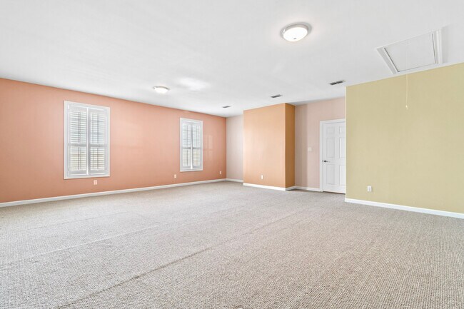 Building Photo - 413 Auburn St